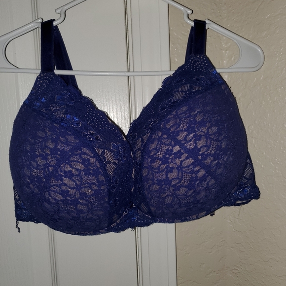 Clothes - Picture 13 of 16